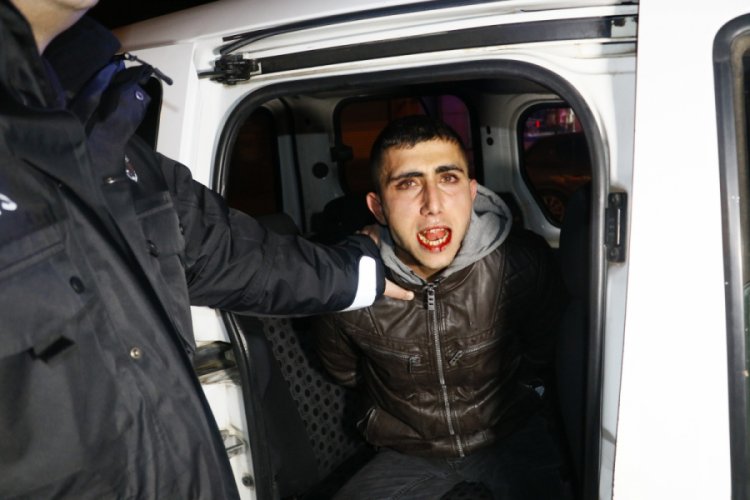 'Dur' ikazına uymayan plakasız motosiklet 5 kilometre sonunda yakalandı