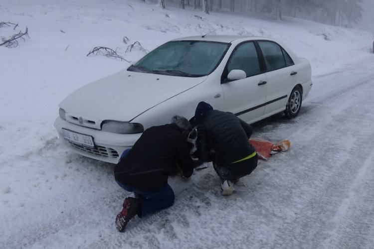 Kazdağları'nda kar yağışı etkili olmaya devam ediyor