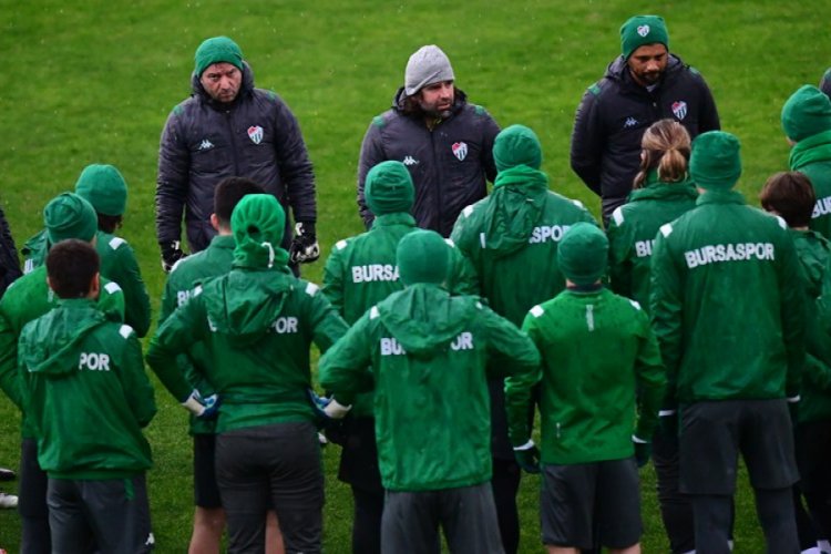 Bursaspor'un ilk sınavı yarın Trabzonspor'la