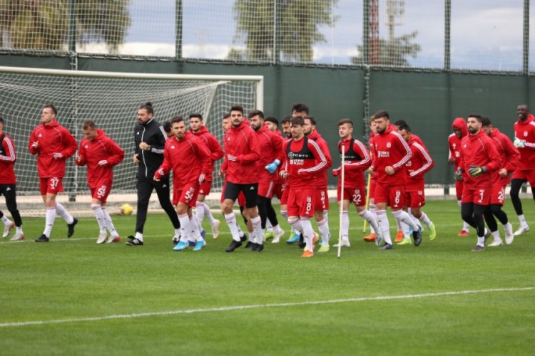 Lider Sivasspor tam gaz &ccedil;alışıyor