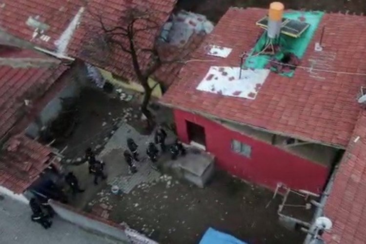 Arasında sosyal medya fenomenleri de olan uyuşturucu satıcılarına operasyon