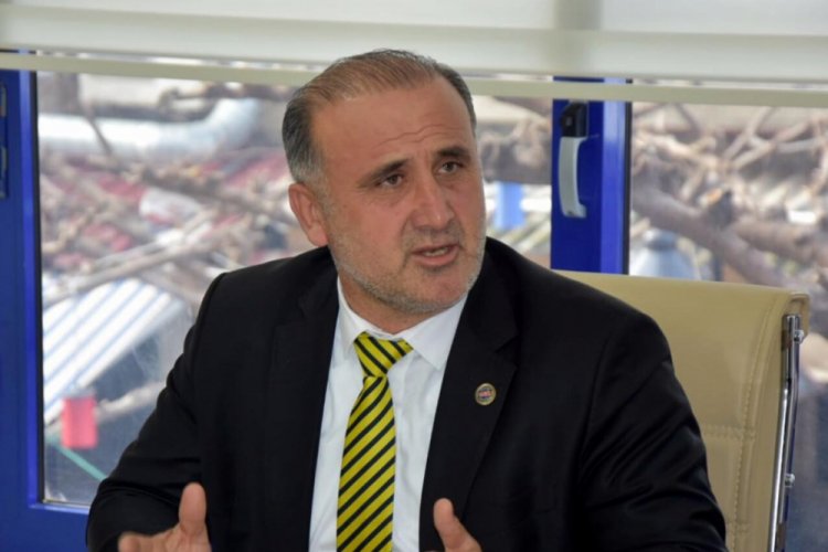 Protokol krizi protestosu belediye meclis toplantısını erteletti