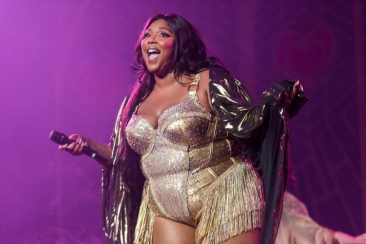 Lizzo 'troller' nedeniyle Twitter kullanmayı bıraktı