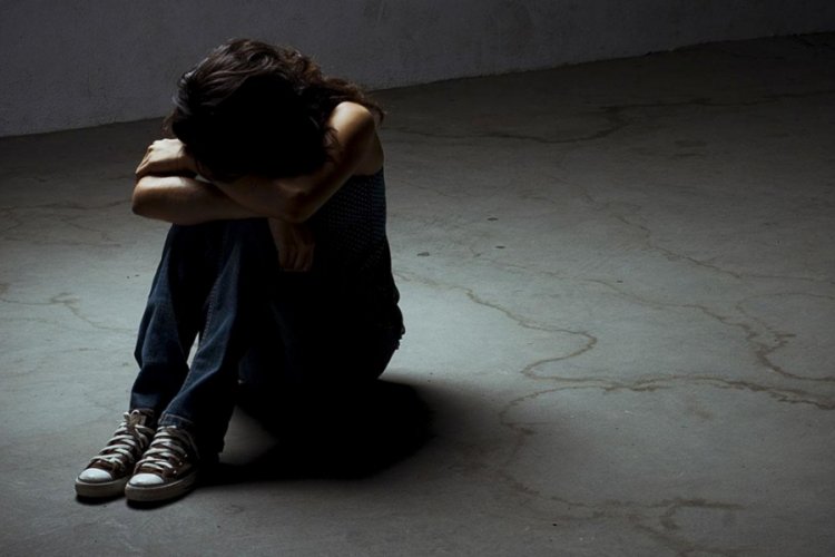 Adli kontrolle serbest kalan cinsel taciz ş&uuml;phelisi &ouml;ğretmen tutuklandı