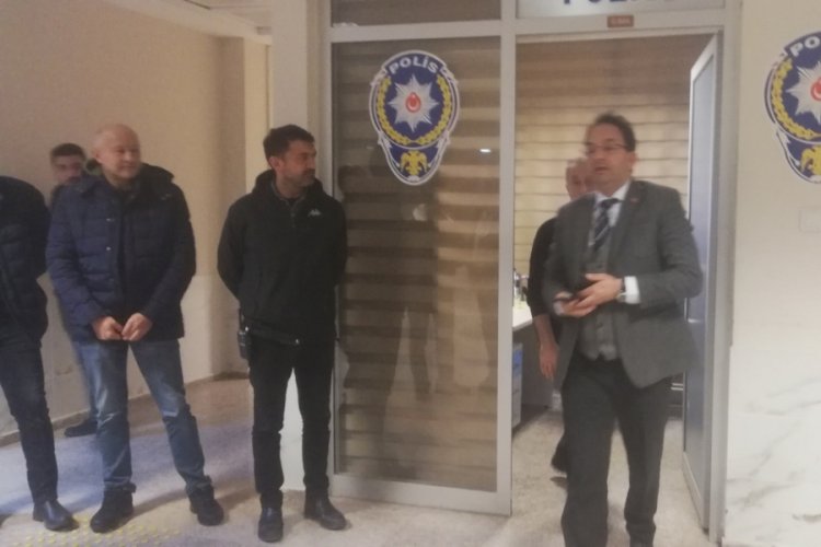 24 iş&ccedil;i yedikleri yemekten zehirlendi
