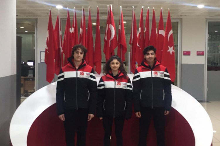 Buz hokeyi kafilesi Lozan'a gitti