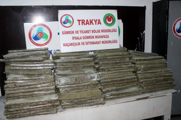 TIR'da 177 kilo esrar ele ge&ccedil;irildi