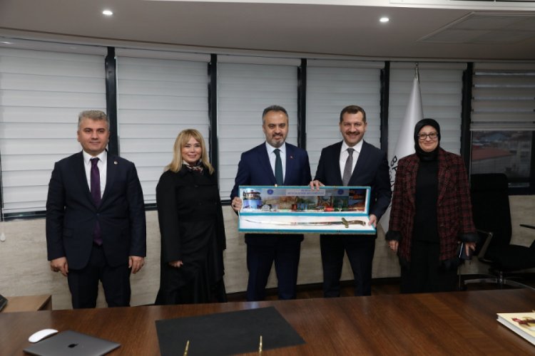 Bursa ile Balıkesirli sanayici ve iş insanları bir araya geldi