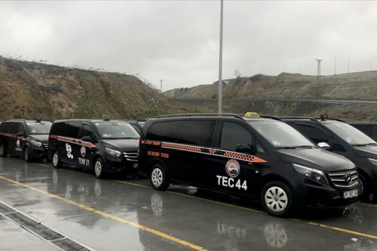 İstanbul Havalimanı taksicileri de 'T&uuml;rkiye'nin Otomobili'ne talip oldu