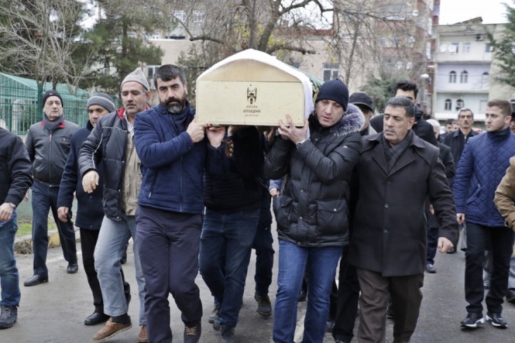 Gazeteci Aydemir'in acı g&uuml;n&uuml;