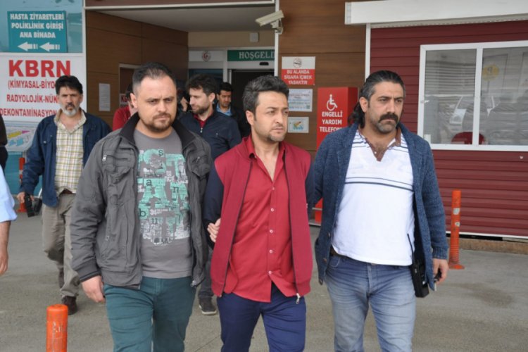 Bursa'da katil zanlısının yakınları, &ouml;lenin anne ve babasını darbetti