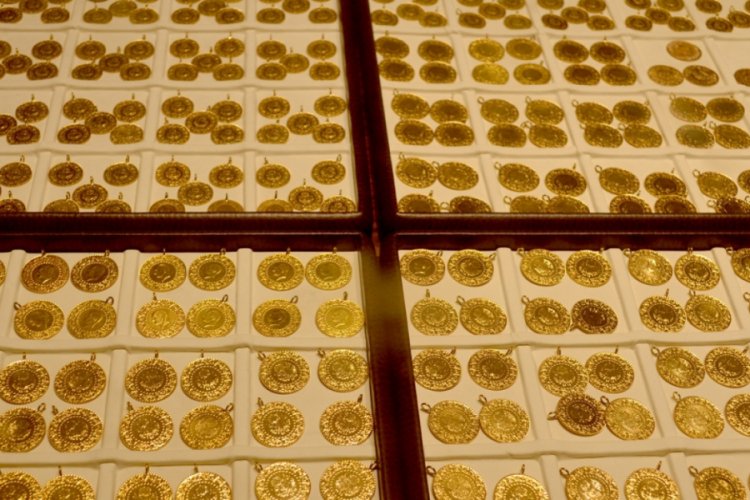 Altının kilogramı 292 bin 400 liraya geriledi
