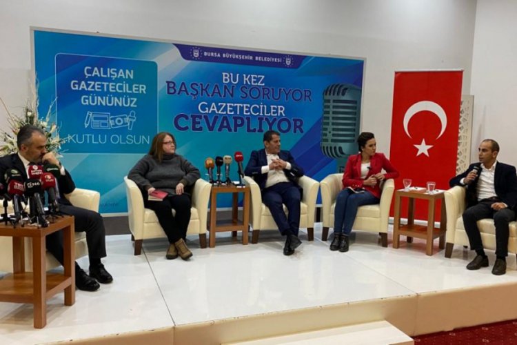 Bursa'da bu kez başkan Aktaş sordu gazeteciler cevapladı