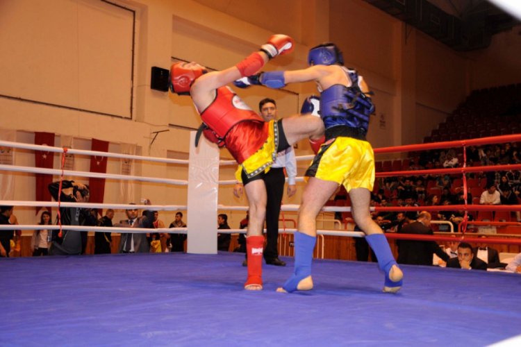 Kuşadası'nda Muay Thai heyecanı