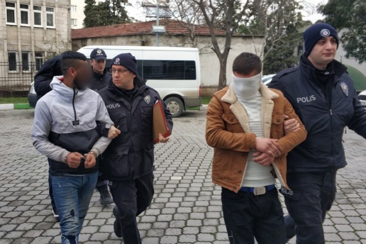 İnşaattan kablo &ccedil;alan 3 zanlı adliyede