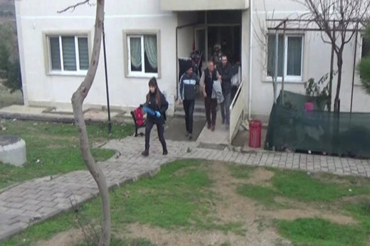 Su&ccedil; &ouml;rg&uuml;t&uuml;ne şafak operasyonu: 9 g&ouml;zaltı