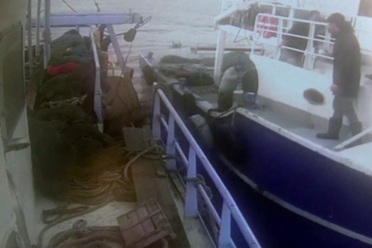 Kilyos'ta 3 kişinin kurtarıldığı o anlar kamerada