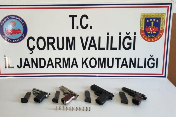 Kuru sıkıdan tabancaya &ccedil;evrilen 4 silah ele ge&ccedil;irildi