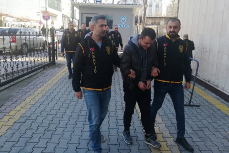 İnşaatlardan 3 milyon TL'lik malzeme &ccedil;alan 3 kişiden 2'si tutuklandı