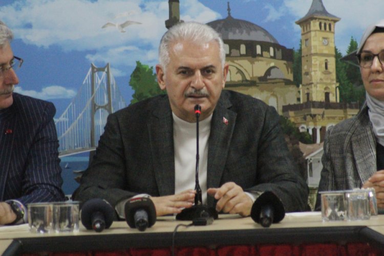 Binali Yıldırım: Bazılarının ayakları yerden kesildi