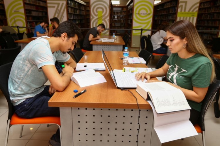 Bursa Nil&uuml;fer'de bir yılda 86 bin 798 kişi k&uuml;t&uuml;phanelerden kitap aldı
