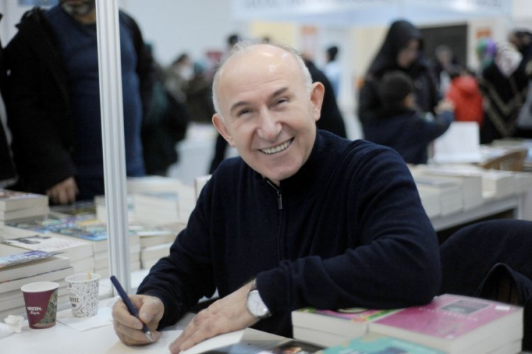 Tarih&ccedil;i Yazar Prof. Dr. Şimşirgil: "İran kullanılan bir maşadır"