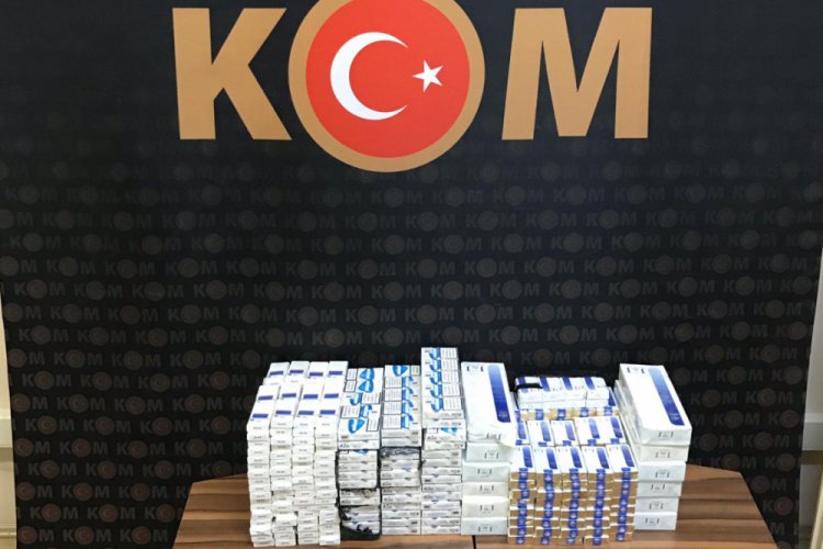 Bursa'da 700 paket ka&ccedil;ak sigara ele ge&ccedil;irildi