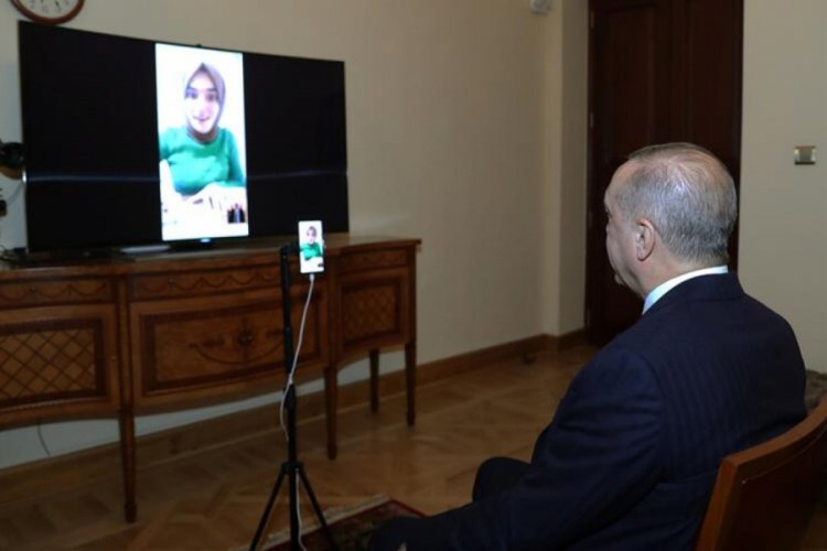 Cumhurbaşkanı Erdoğan, &Uuml;mm&uuml; G&uuml;ls&uuml;m Gen&ccedil;'le g&ouml;r&uuml;şt&uuml;