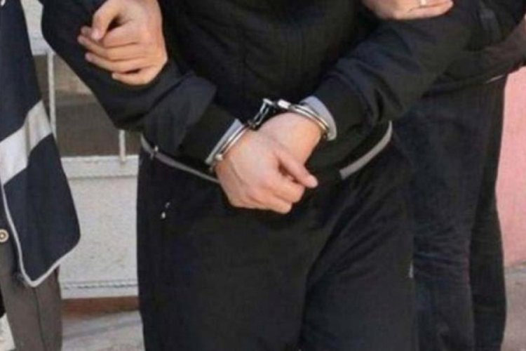 Hırsızlıktan aranan 2 gen&ccedil; kız yakalandı