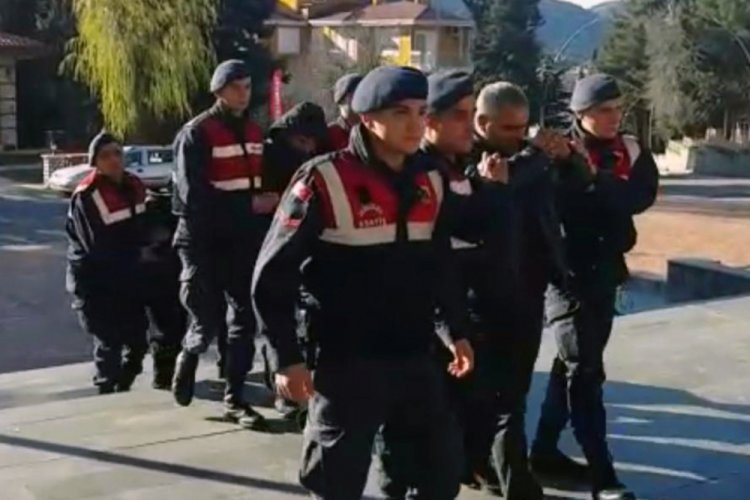 6 ildeki akaryakıt hırsızlığı operasyonu ş&uuml;phelileri adliyede