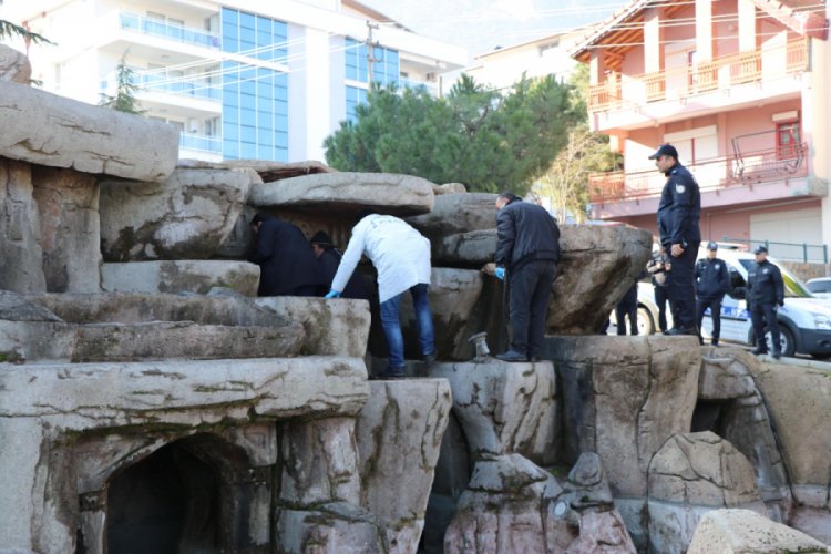 Kayıp gen&ccedil; s&uuml;s havuzunda &ouml;l&uuml; bulundu