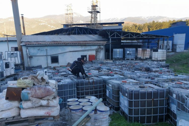107 bin 300 litre ka&ccedil;ak akaryakıt ele ge&ccedil;irildi