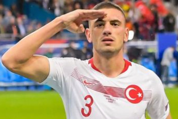 Merih Demiral'a b&uuml;y&uuml;k moral