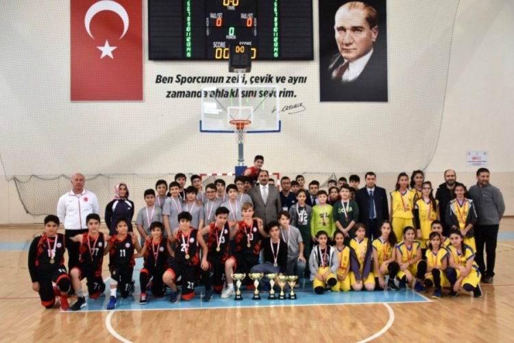 Kız-erkek basketbol m&uuml;sabakaları tamamlandı