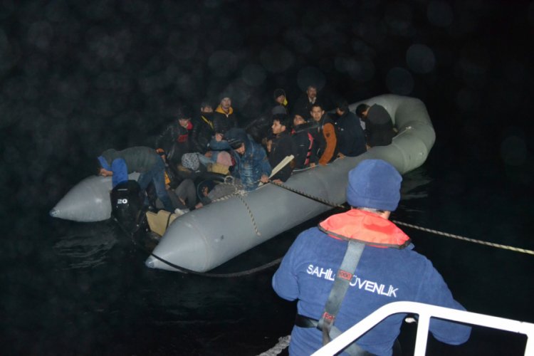 &Ccedil;anakkale'de 2 haftada 515 ka&ccedil;ak g&ouml;&ccedil;men yakalandı