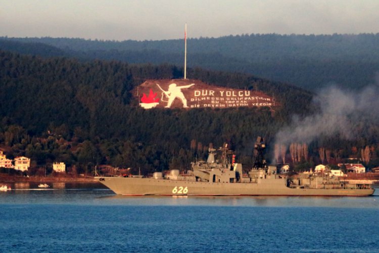 Rus savaş gemisi 'Koramiral Kulakov' Akdeniz'e iniyor