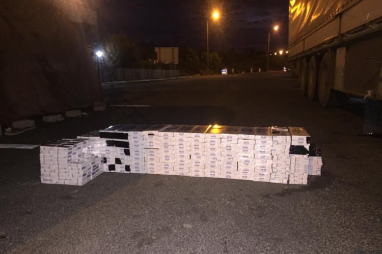 2 bin 940 paket ka&ccedil;ak sigara ele ge&ccedil;irildi