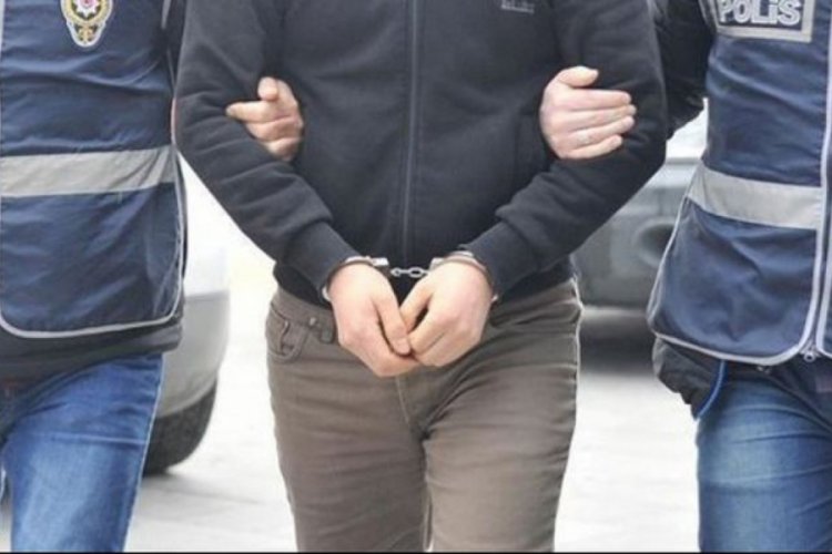 Aranan 28 kişi eş zamanlı operasyonlarla yakalandı