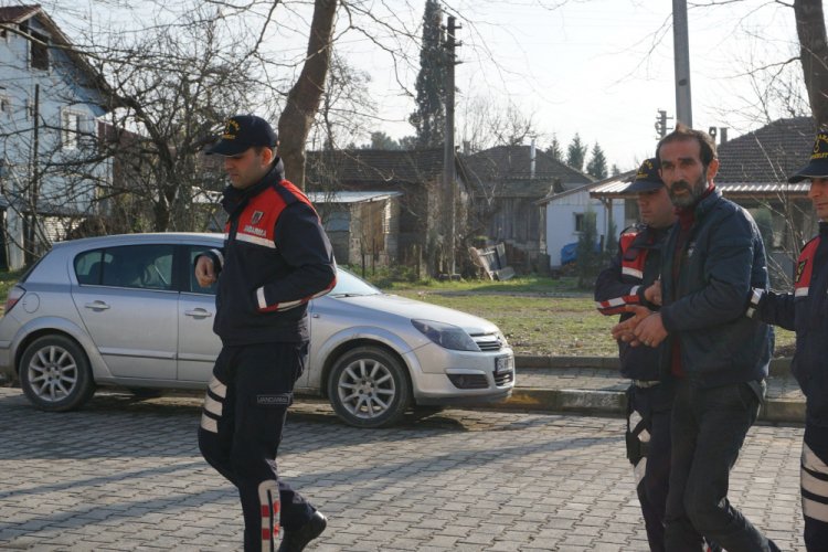 Cinayet su&ccedil;undan aranan firari, yol kontrol&uuml;nde yakalandı