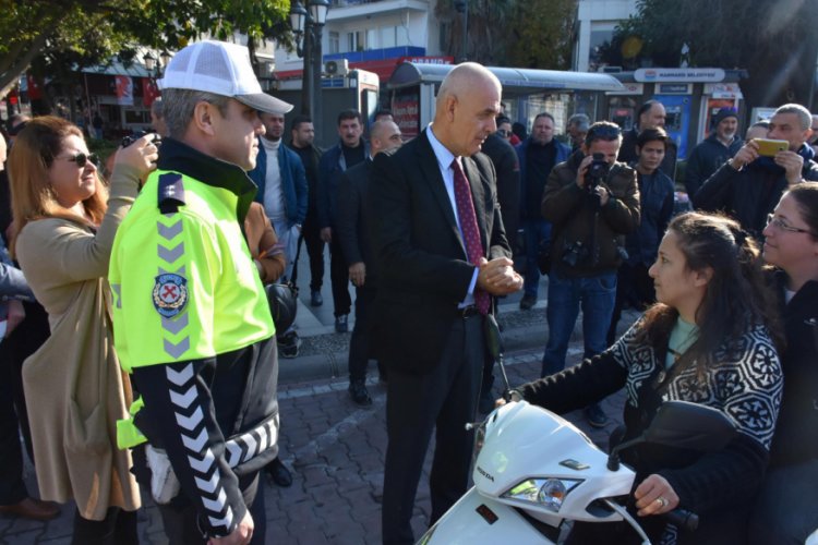 Kaymakamdan ceza yerine kask ve uyarı