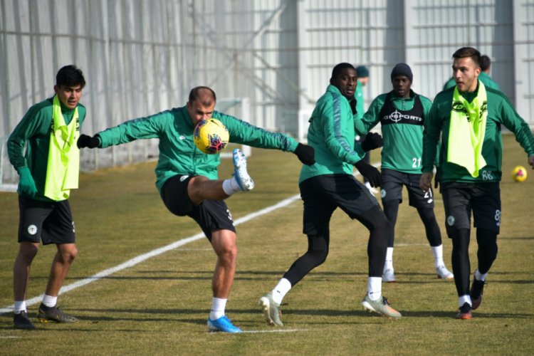 Konyaspor'da Ankarag&uuml;c&uuml; ma&ccedil;ı hazırlıkları s&uuml;r&uuml;yor