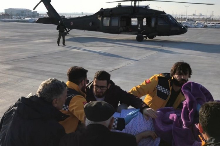 Sağlık ekipleri ve jandarma ekipleri, hasta kadın i&ccedil;in seferber oldu
