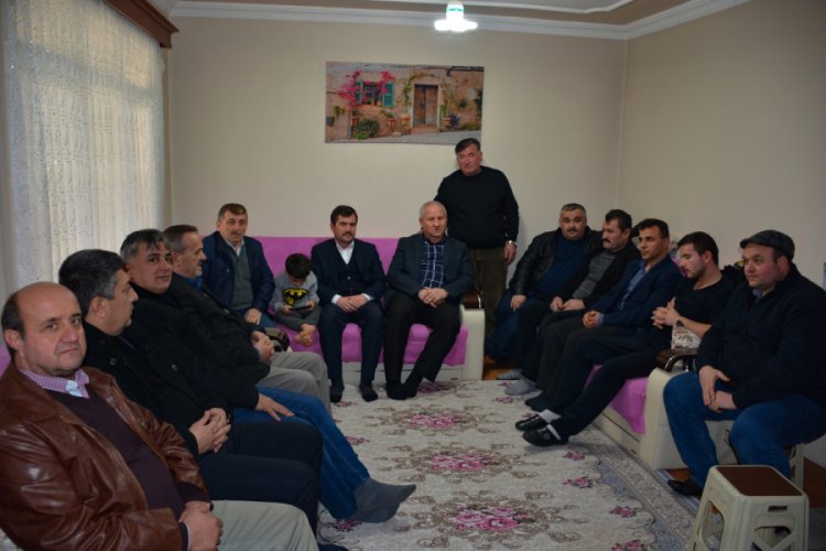 Başkan &Ccedil;aylı yaralanan askeri baba ocağında ziyaret etti