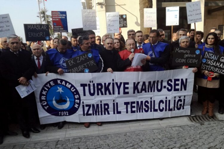İzmir'de Kamu-Sen üyelerinden protesto