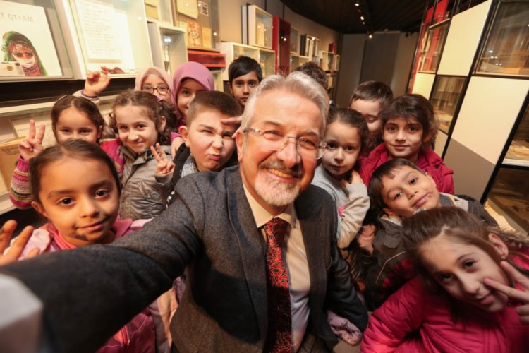 Bursa Nilüfer Belediye Başkanı Erdem'den müzede selfie