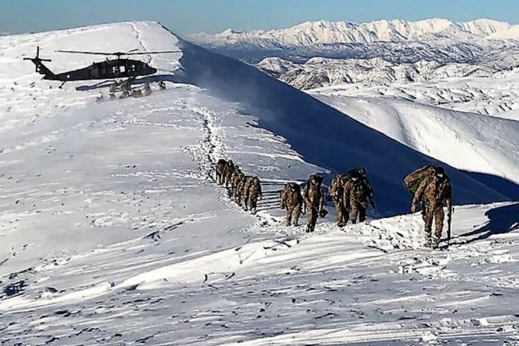 PKK'lı teröristlerin sığınağı kullanılamaz hale getirildi