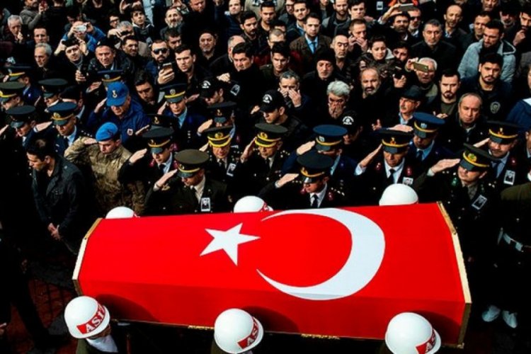 Bakan G&uuml;l ve Kurum'dan taziye mesajı
