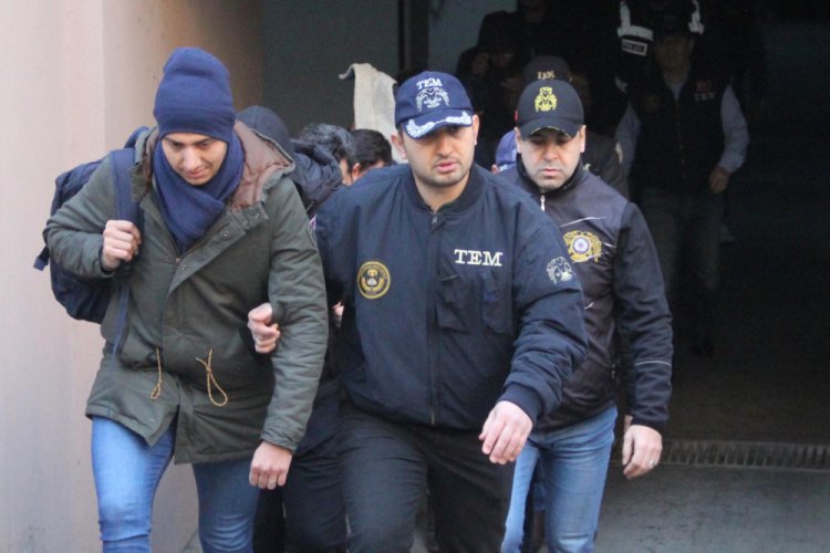 FET&Ouml; ş&uuml;phelileri adliyeye sevk edildi