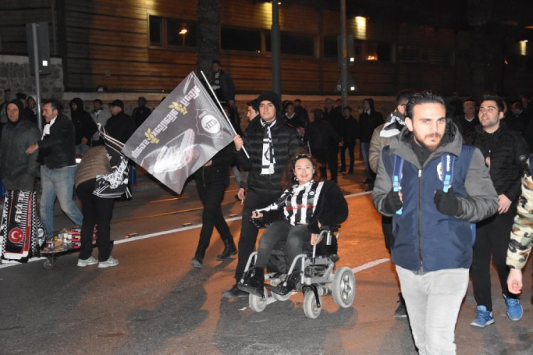 Altay'dan 106'ncı yıla coşkulu kutlama