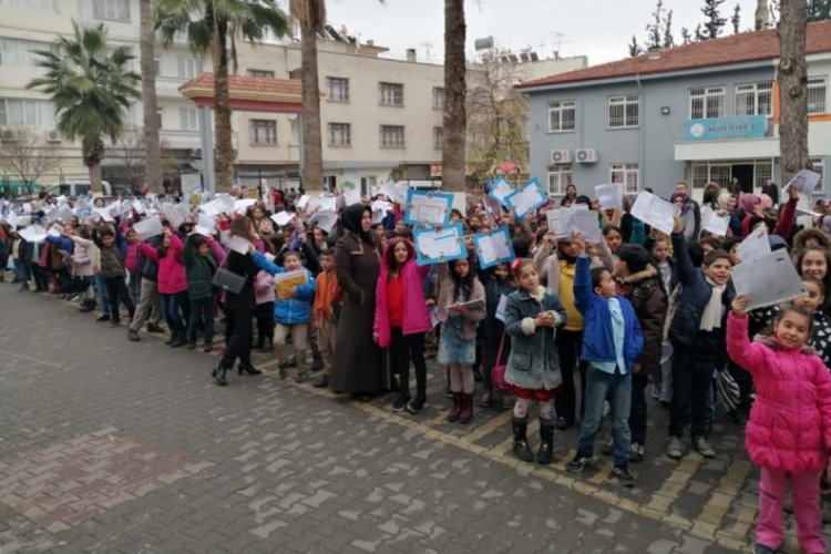 52 bin Türk ve Suriyeli öğrenci karne aldı